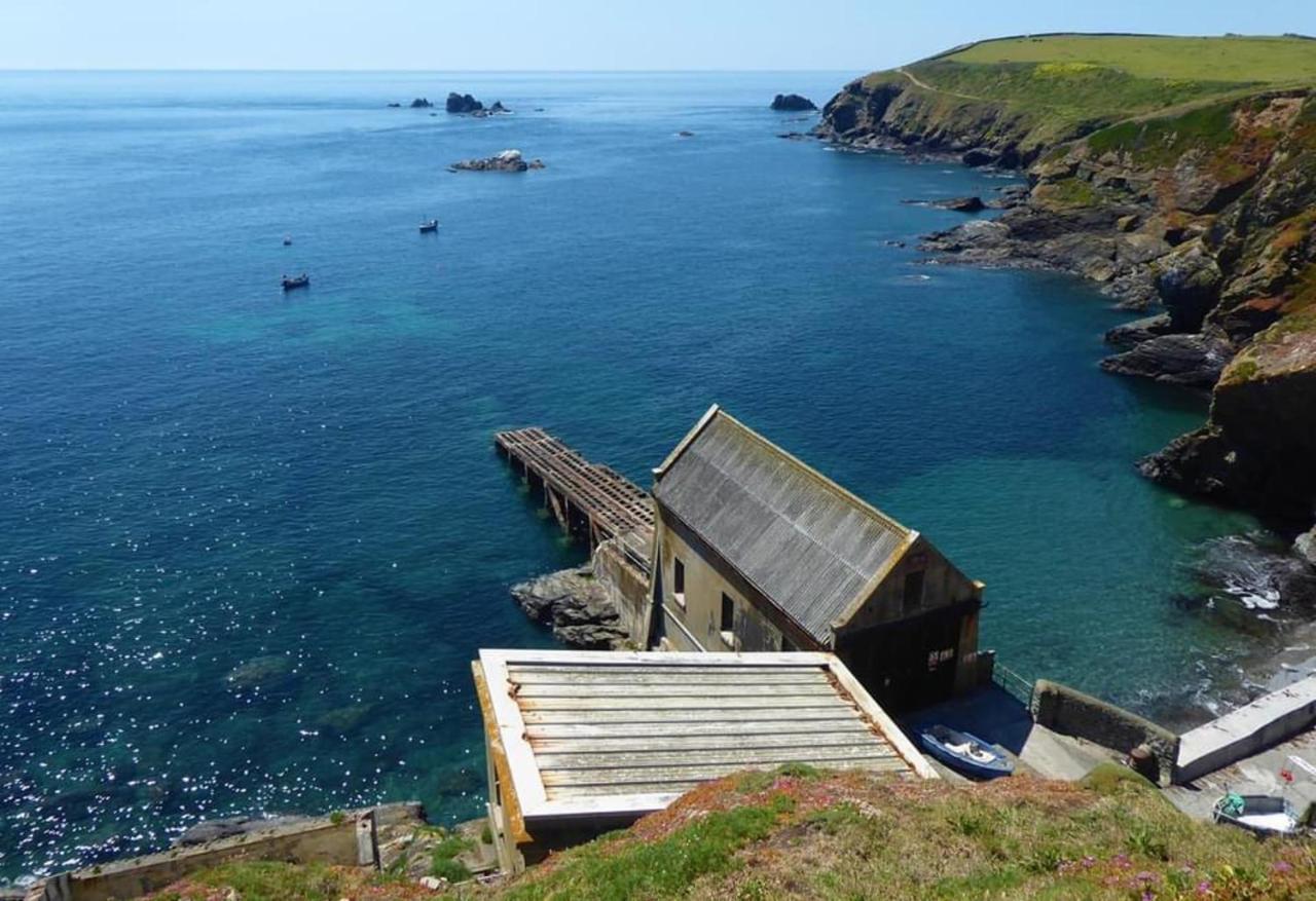 Wellspring Cottage Nr Kynance Cove Lizard Eksteriør billede