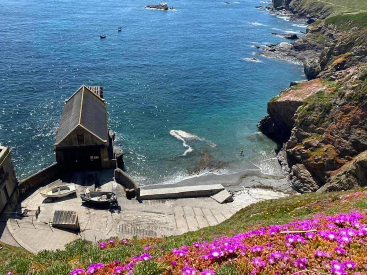 Wellspring Cottage Nr Kynance Cove Lizard Eksteriør billede